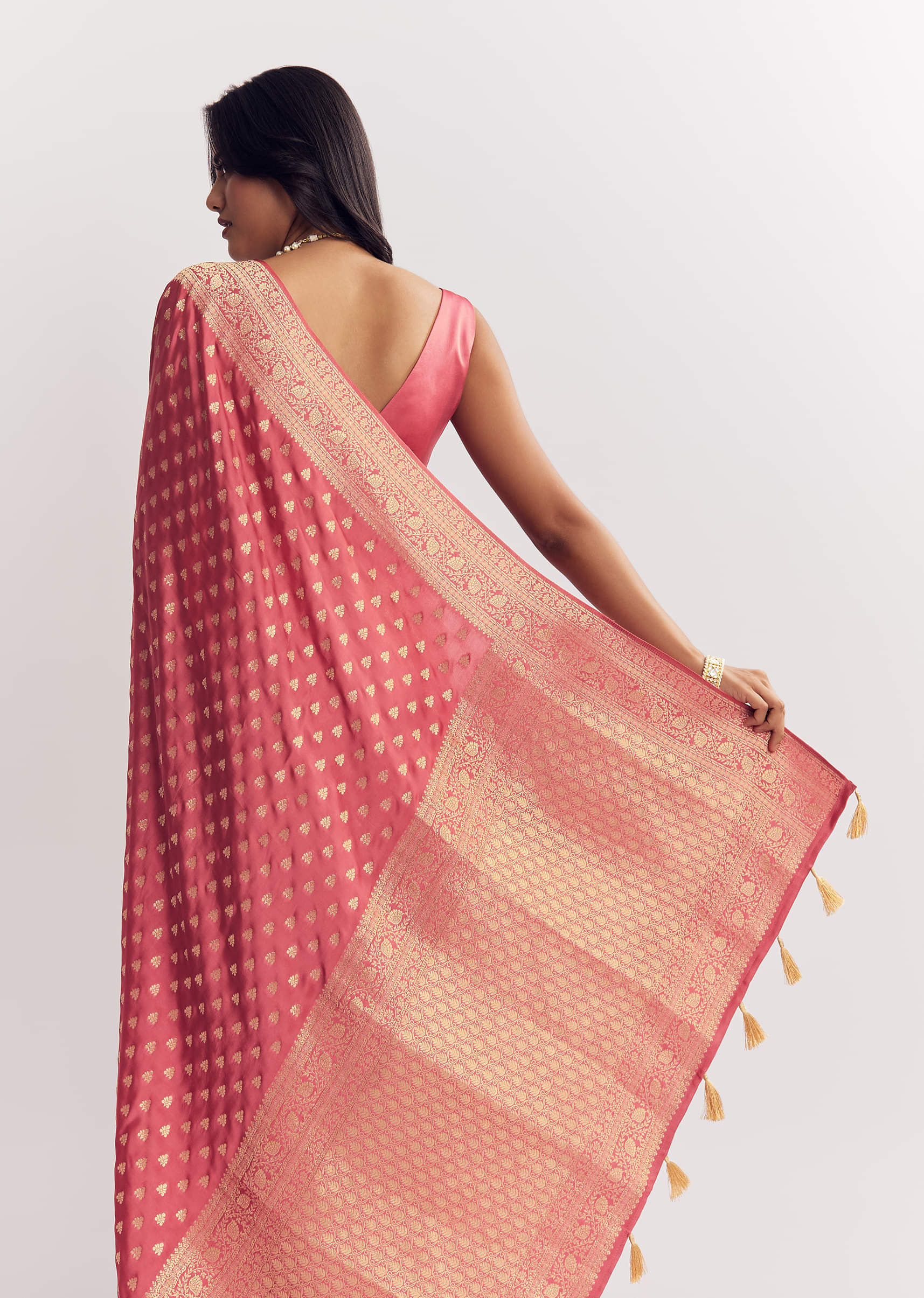 Dusky Pink Silk Saree With Butti And Woven Border
