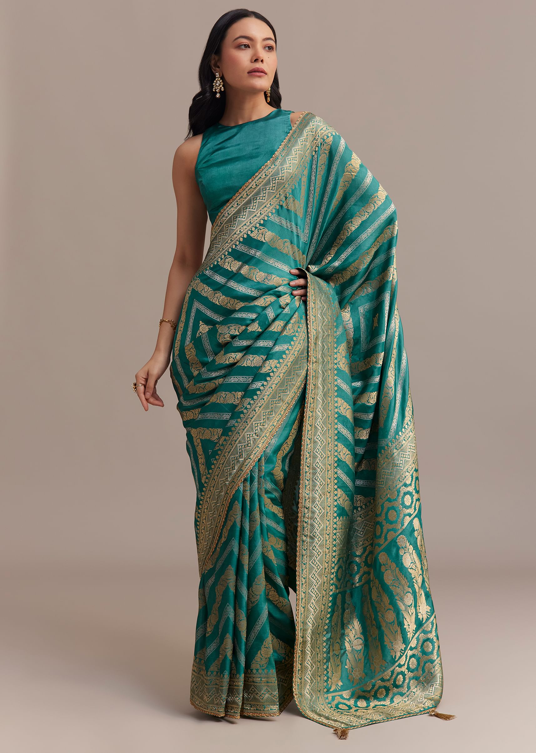 Turquoise Green Dola Silk Saree With Zari Weaving